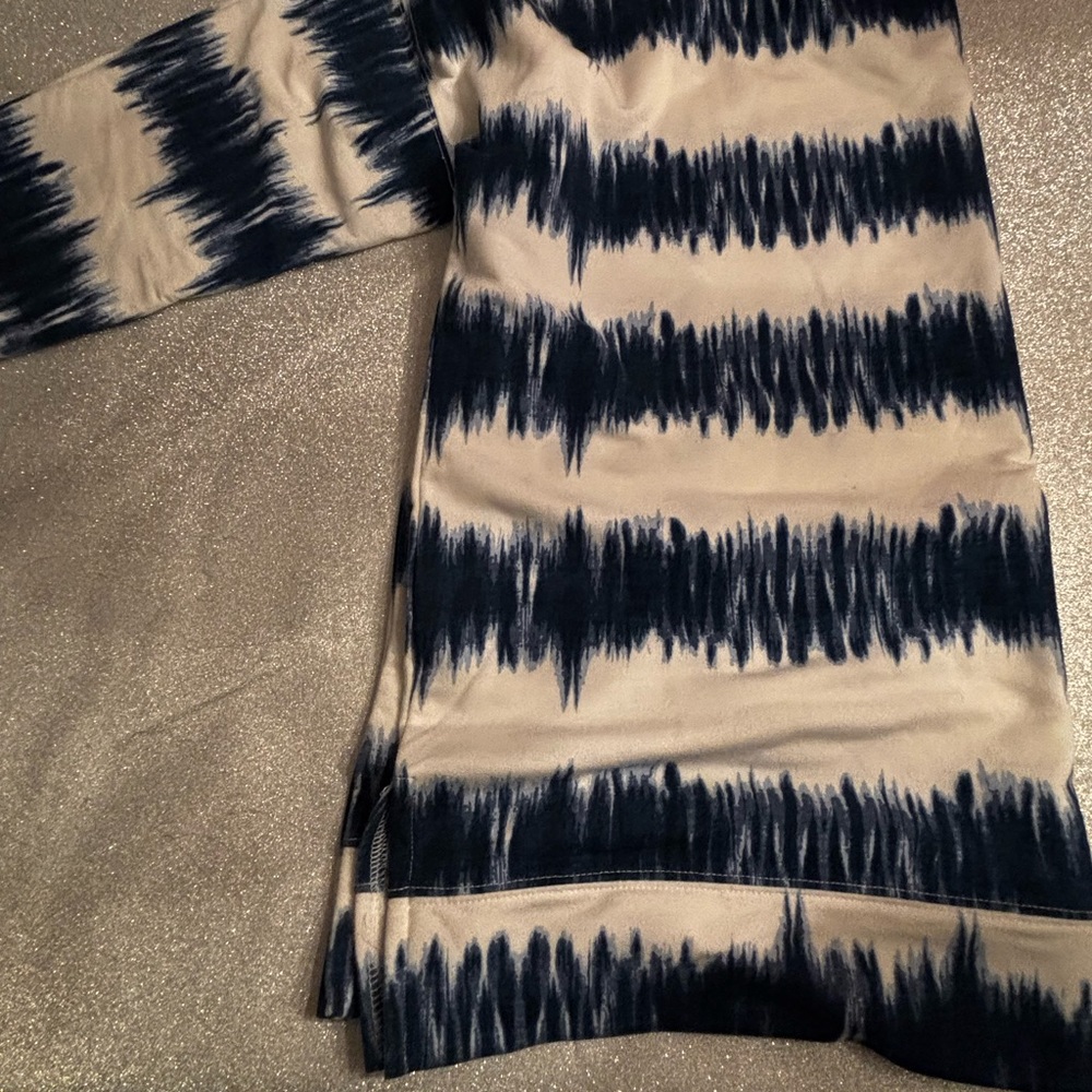 Style & Co. Blue and White Graphic 3/4 Sleeve Blouse